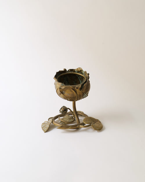French Art Nouveau brass rose vide-poche, c.1900, view from slightly above showing open bloom cup