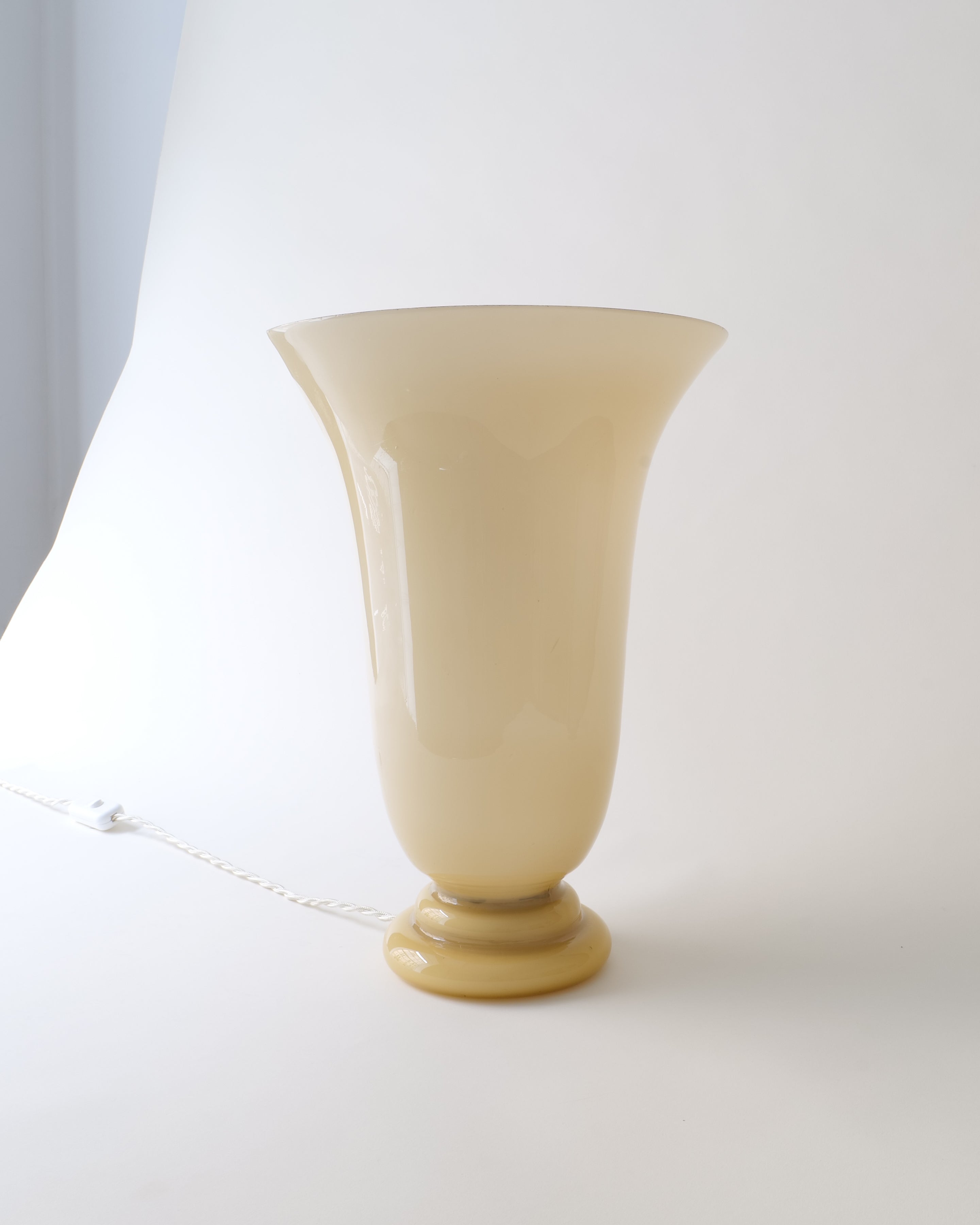 French Art Deco opaline glass table lamp, c.1920s–30s, full view