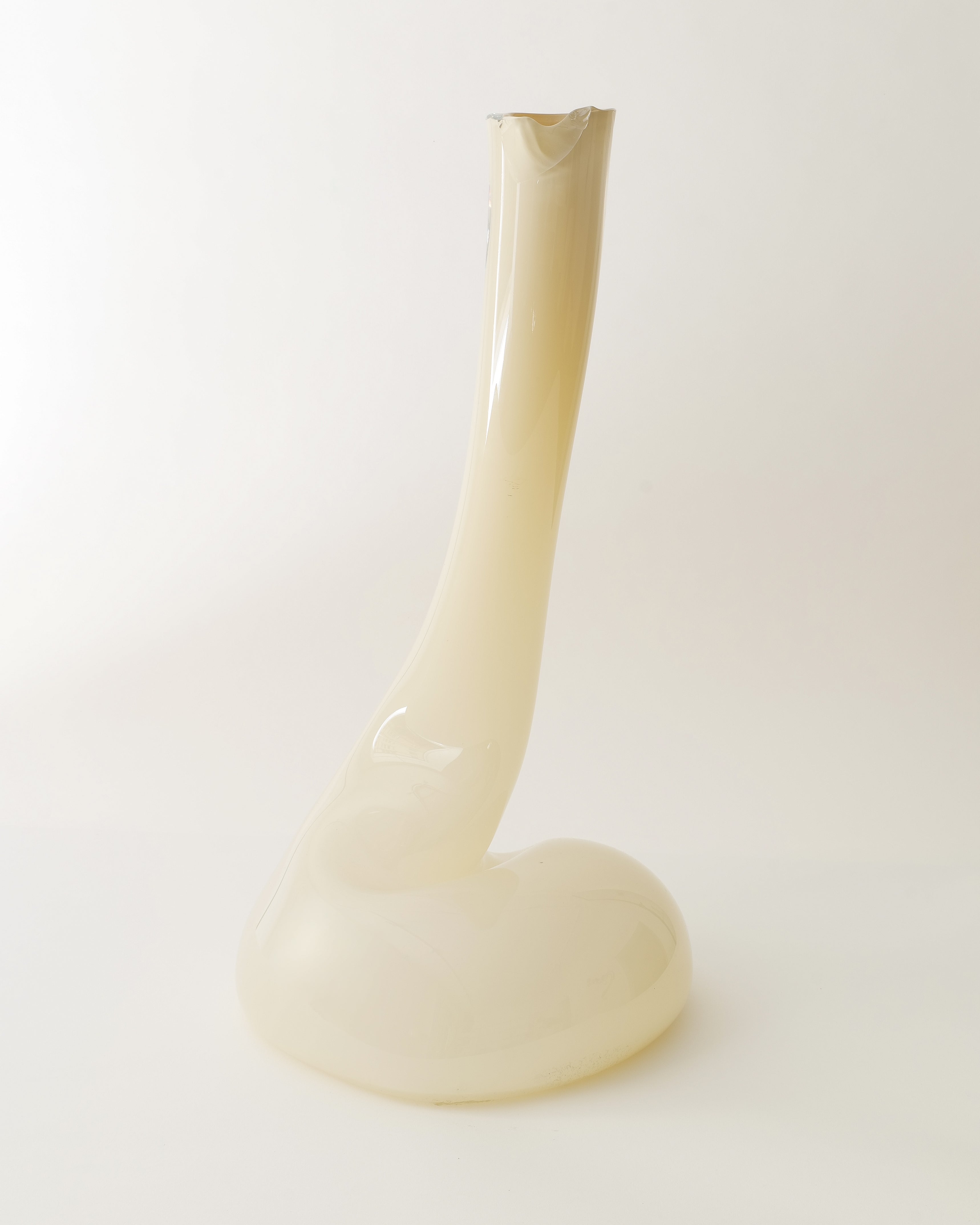 Vase 01, 2023, Jesper Sundberg Örtegren, neck and upper body detail, hand blown glass surface