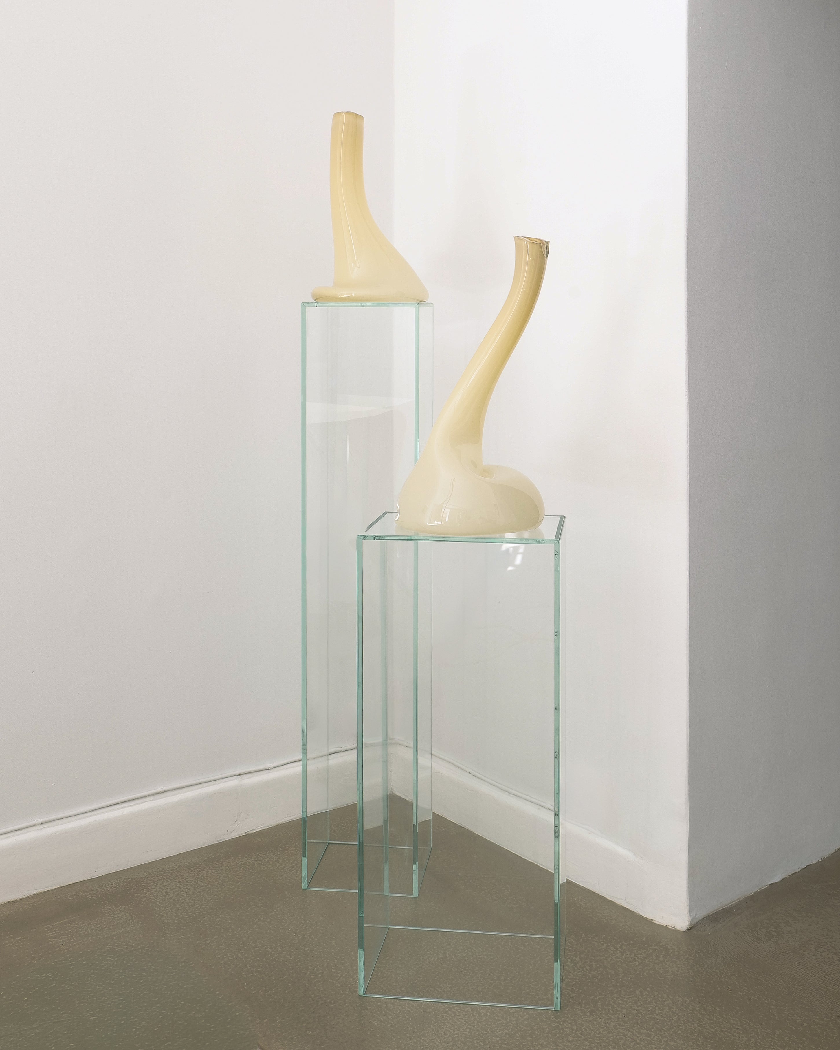 Vase 01, 2023, Jesper Sundberg Örtegren, installed on glass podium, gallery context view