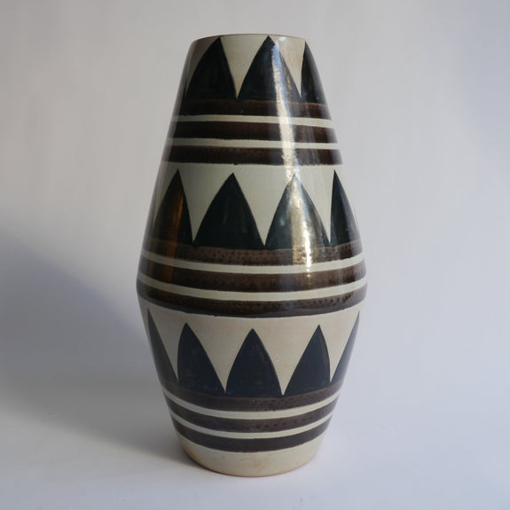 Floor vase, Hand painted, black zigzag, brown stripe, pattern, beige background, ceramic, urn shaped